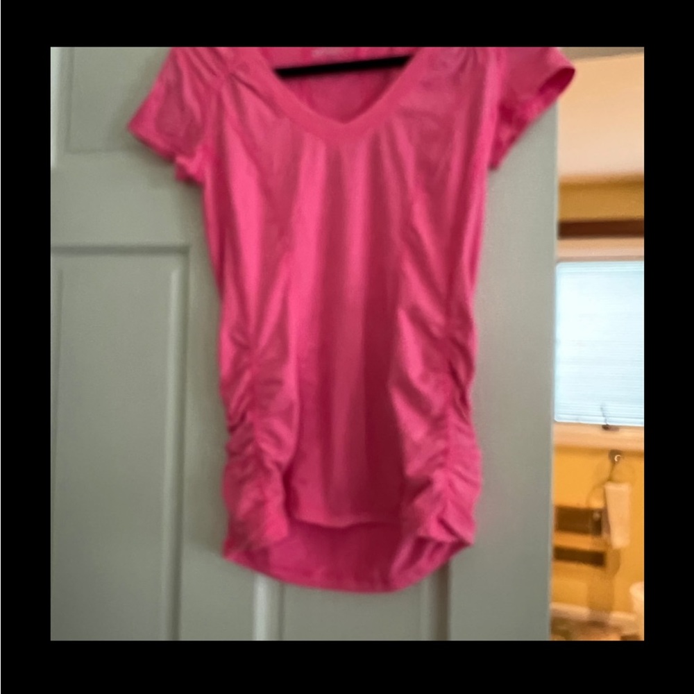 🛍️Zella pink activewear top size medium